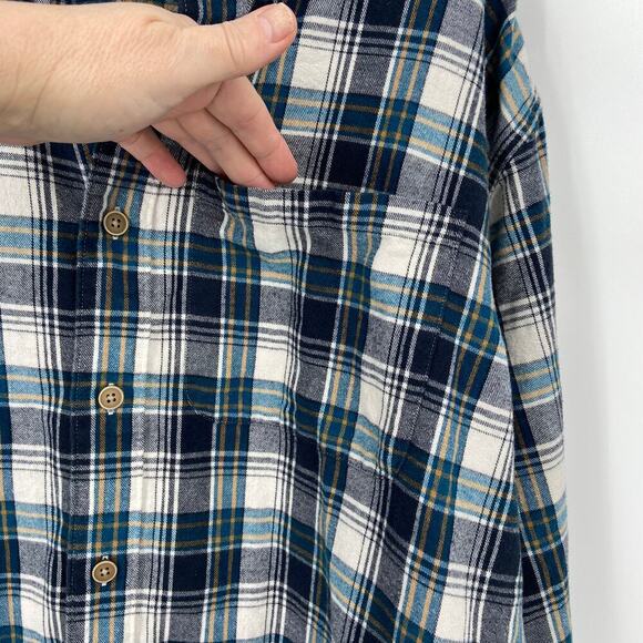 Cabela's Flannel Shirt Men's Size XL Black Blue Plaid Cotton Button Down - Picture 5 of 11